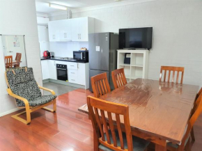 Maria Motel, Moree